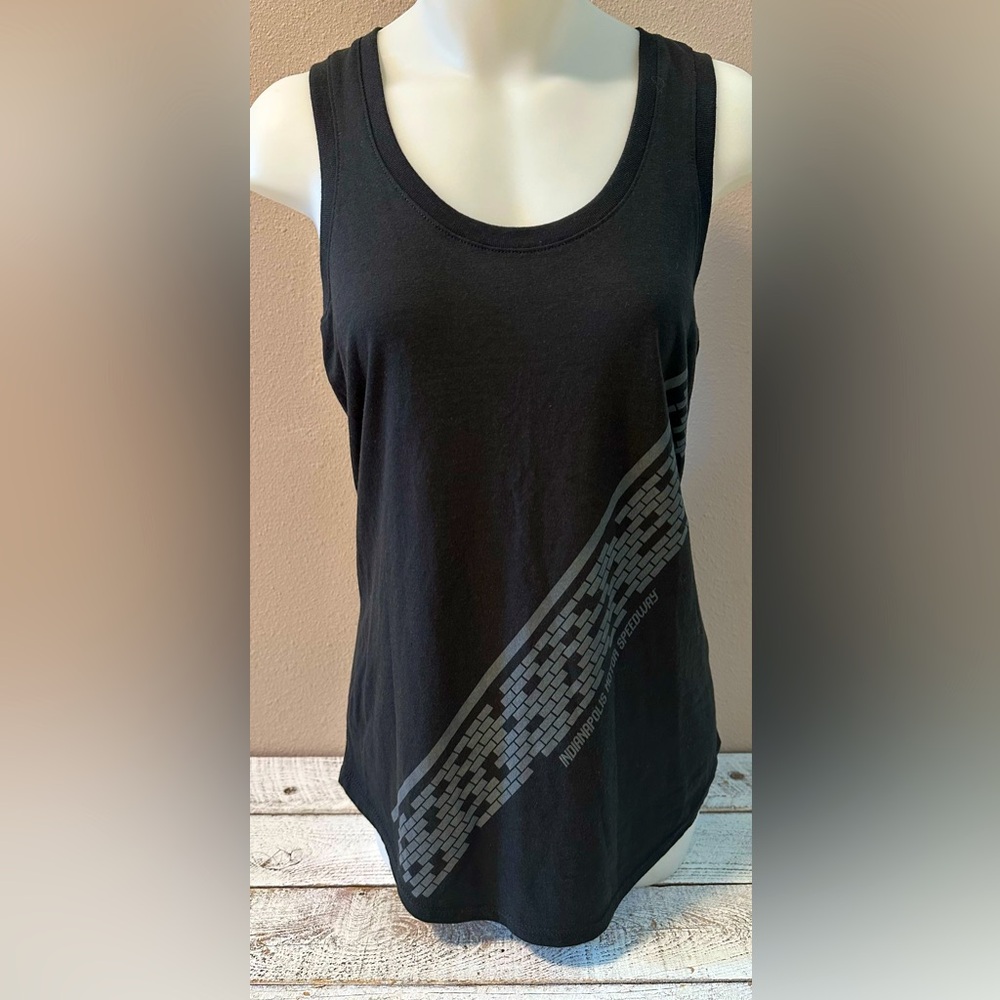 🔴 Indianapolis Motor Speedway Tank Top - NWT